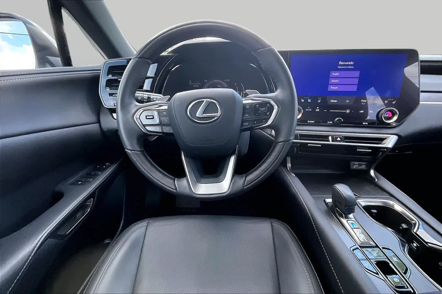 Used 2024 Lexus RX 350h w/ Accessory Package (Z1) AWD/4WD image 6