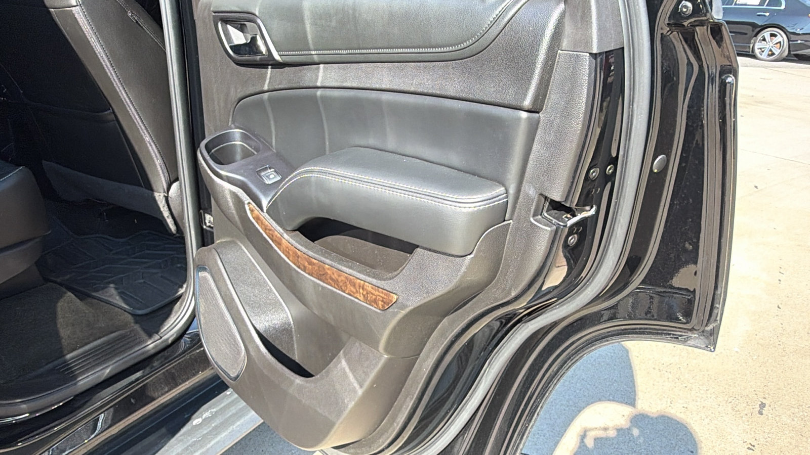Used 2016 Chevrolet Tahoe LT AWD/4WD image 21