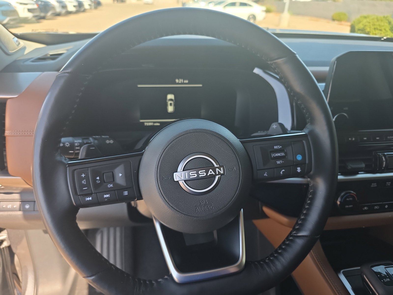 Used 2022 Nissan Pathfinder Platinum w/ Cargo Package AWD/4WD image 9