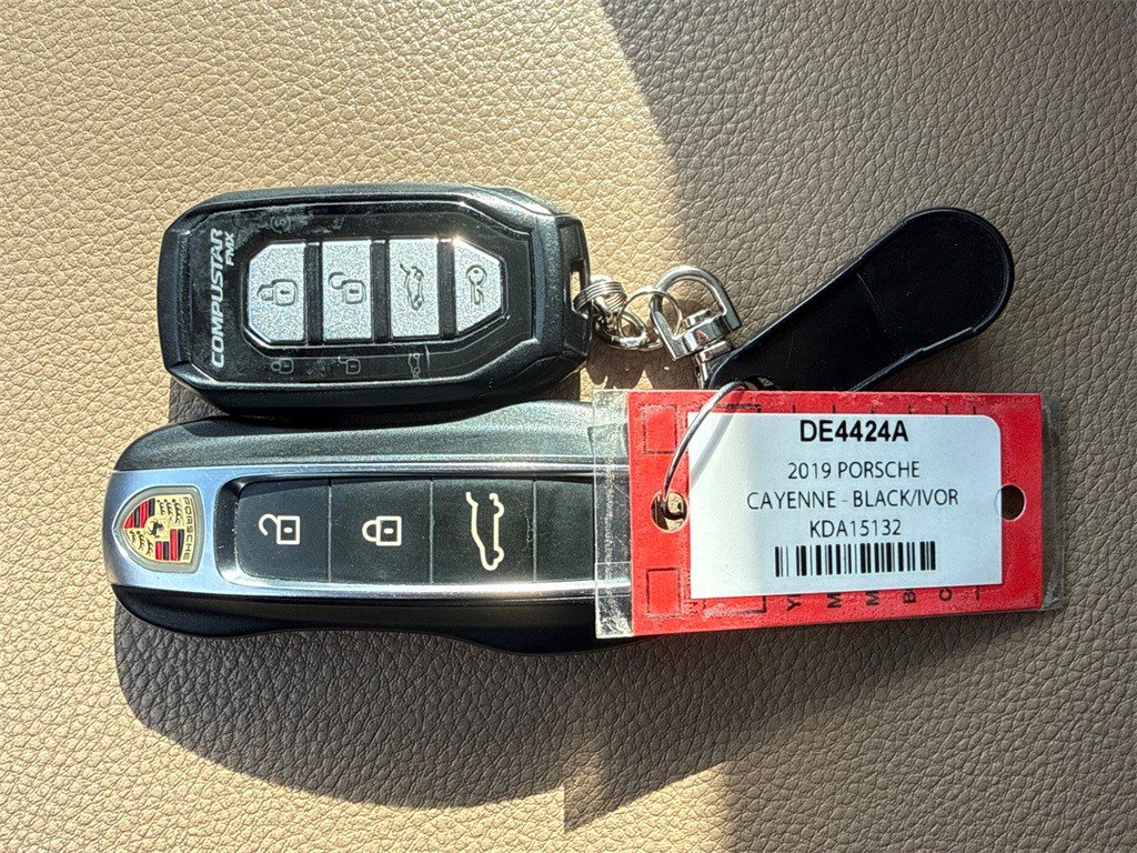 Used 2019 Porsche Cayenne image 33