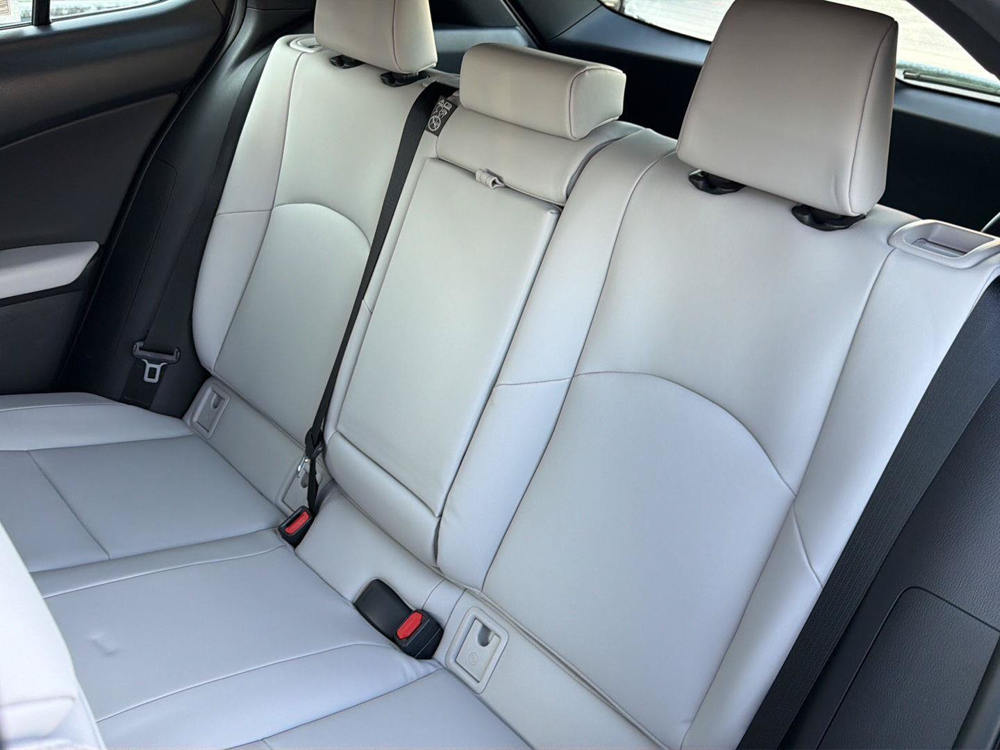 New 2026 Lexus UX 300h FWD w/ Accessory Package (Z2) image 28