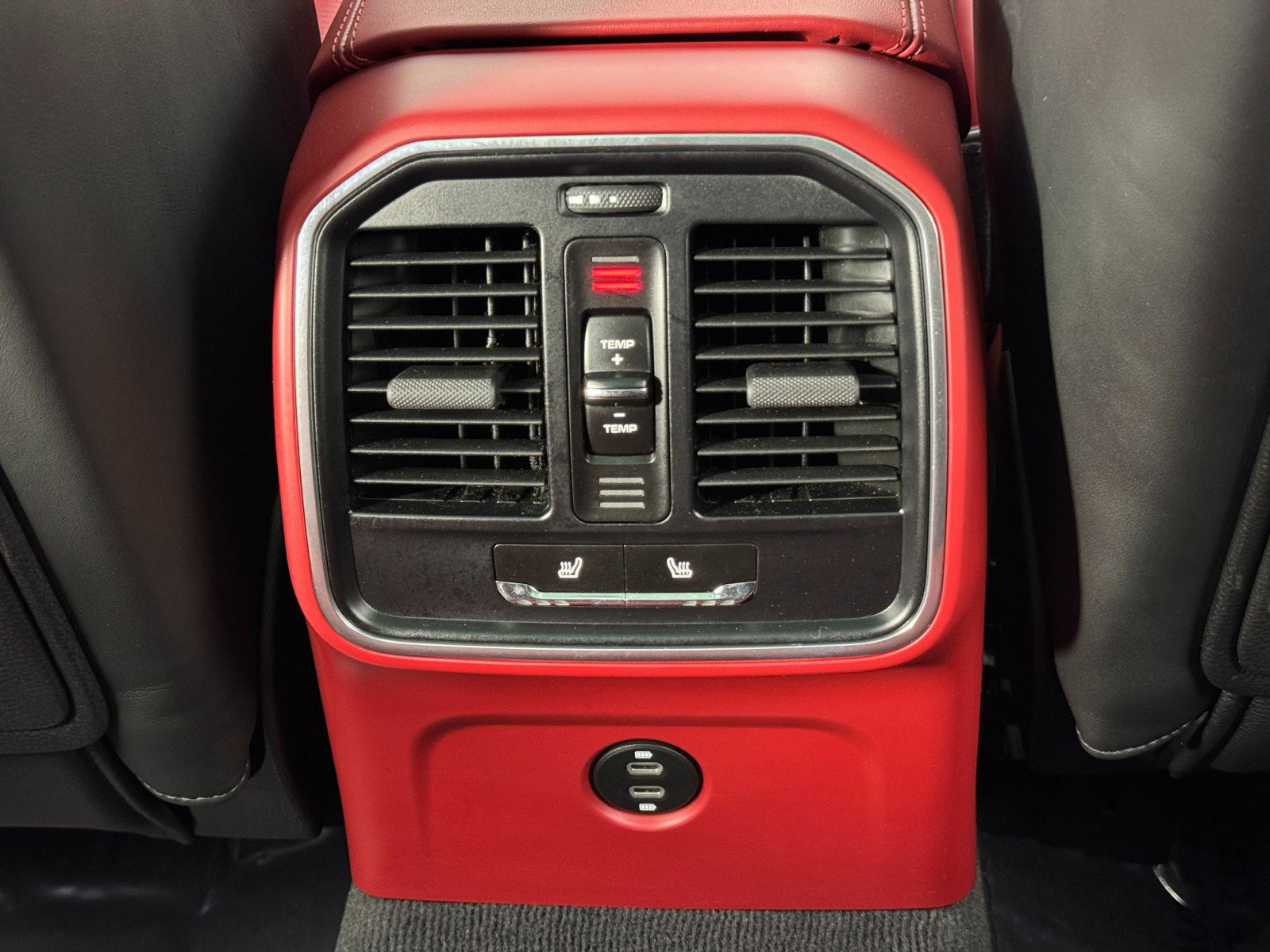 Used 2020 Porsche Macan GTS image 38