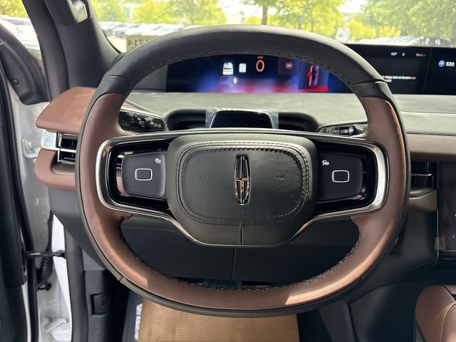 New 2027 Lincoln Navigator Reserve AWD/4WD image 14