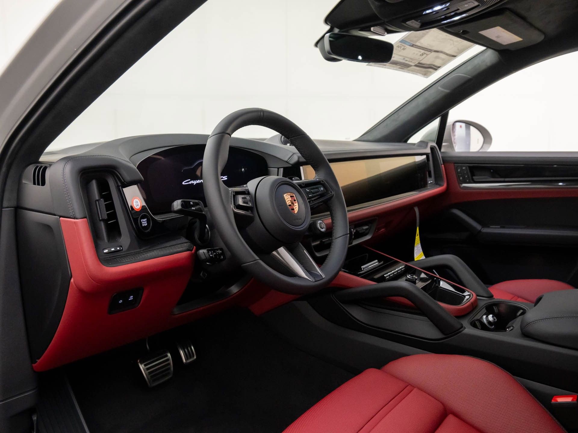 New 2026 Porsche Cayenne GTS image 4