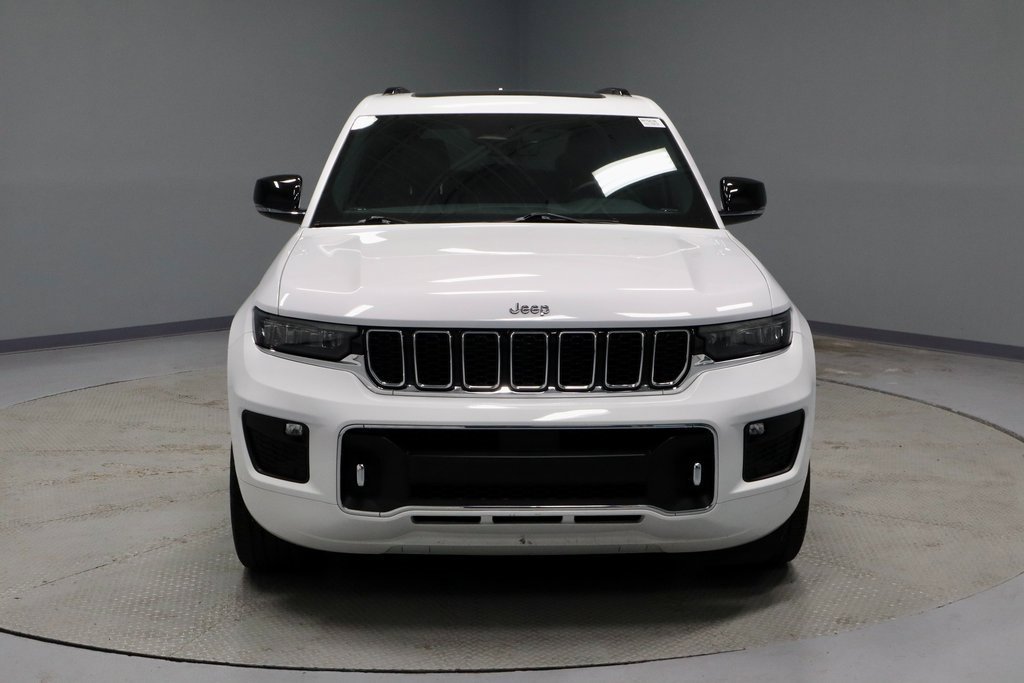 Used 2022 Jeep Grand Cherokee Overland w/ Luxury Tech Group IV image 8