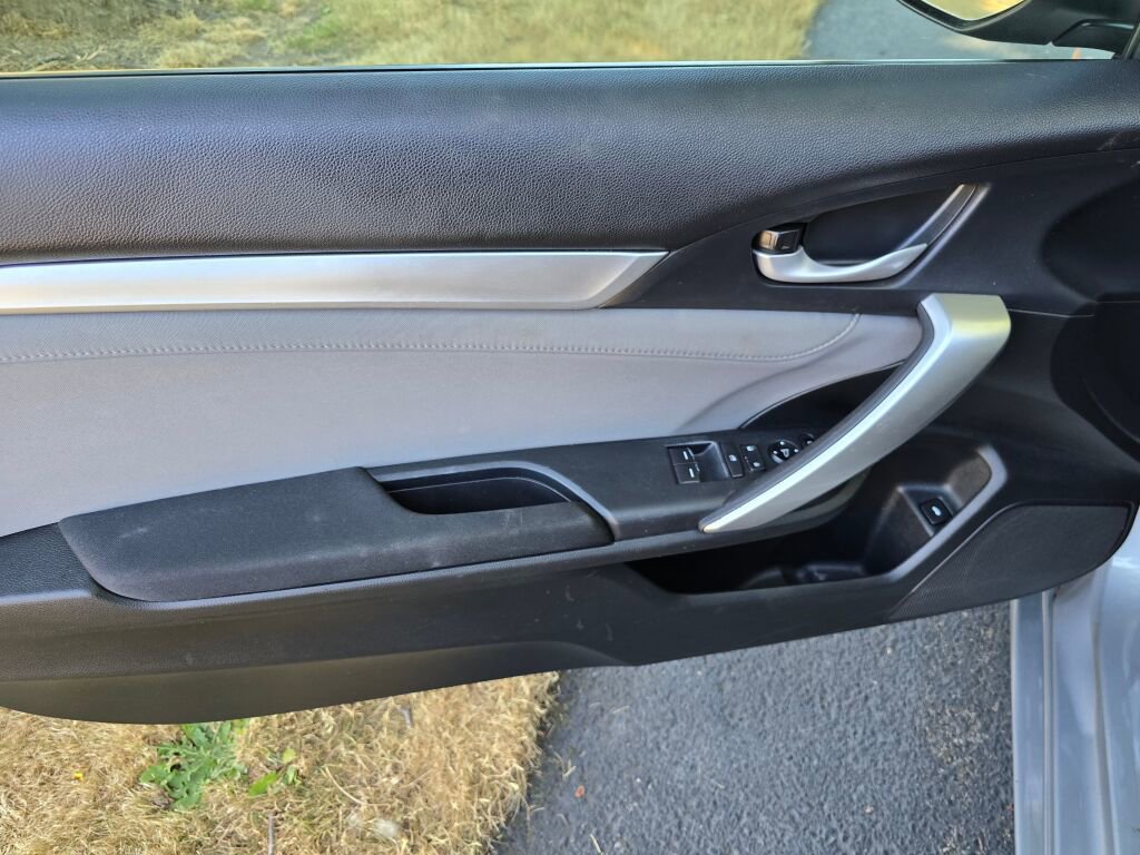 Used 2017 Honda Civic EX-T image 17