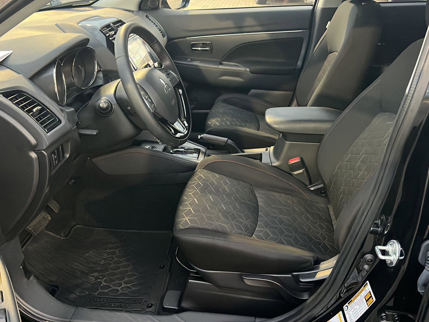 Used 2024 Mitsubishi Outlander Sport AWD image 10