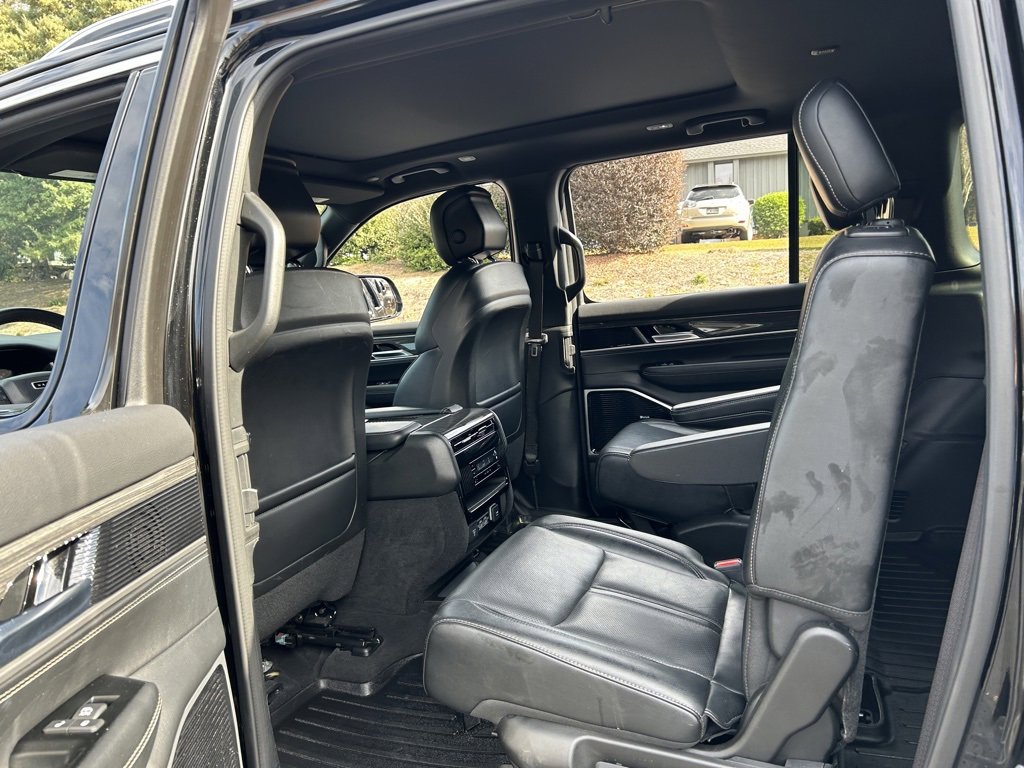 Used 2022 Jeep Wagoneer Series III w/ Premium Group I image 42