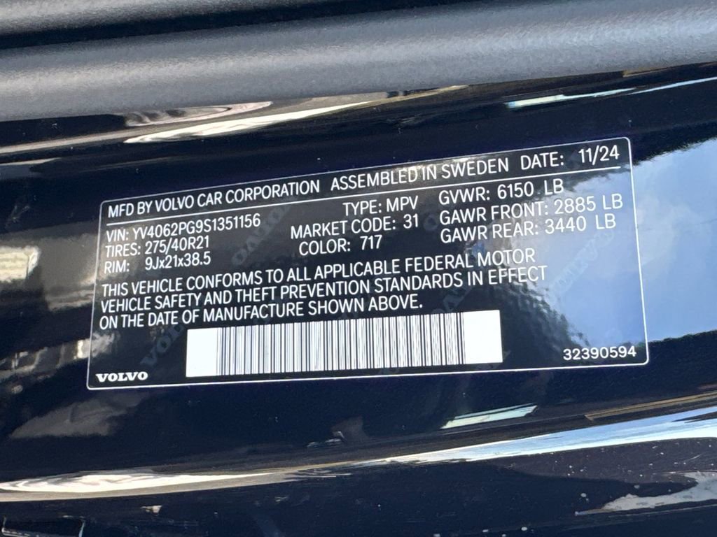 Used 2025 Volvo XC90 B6 Ultra w/ Lounge Package image 34