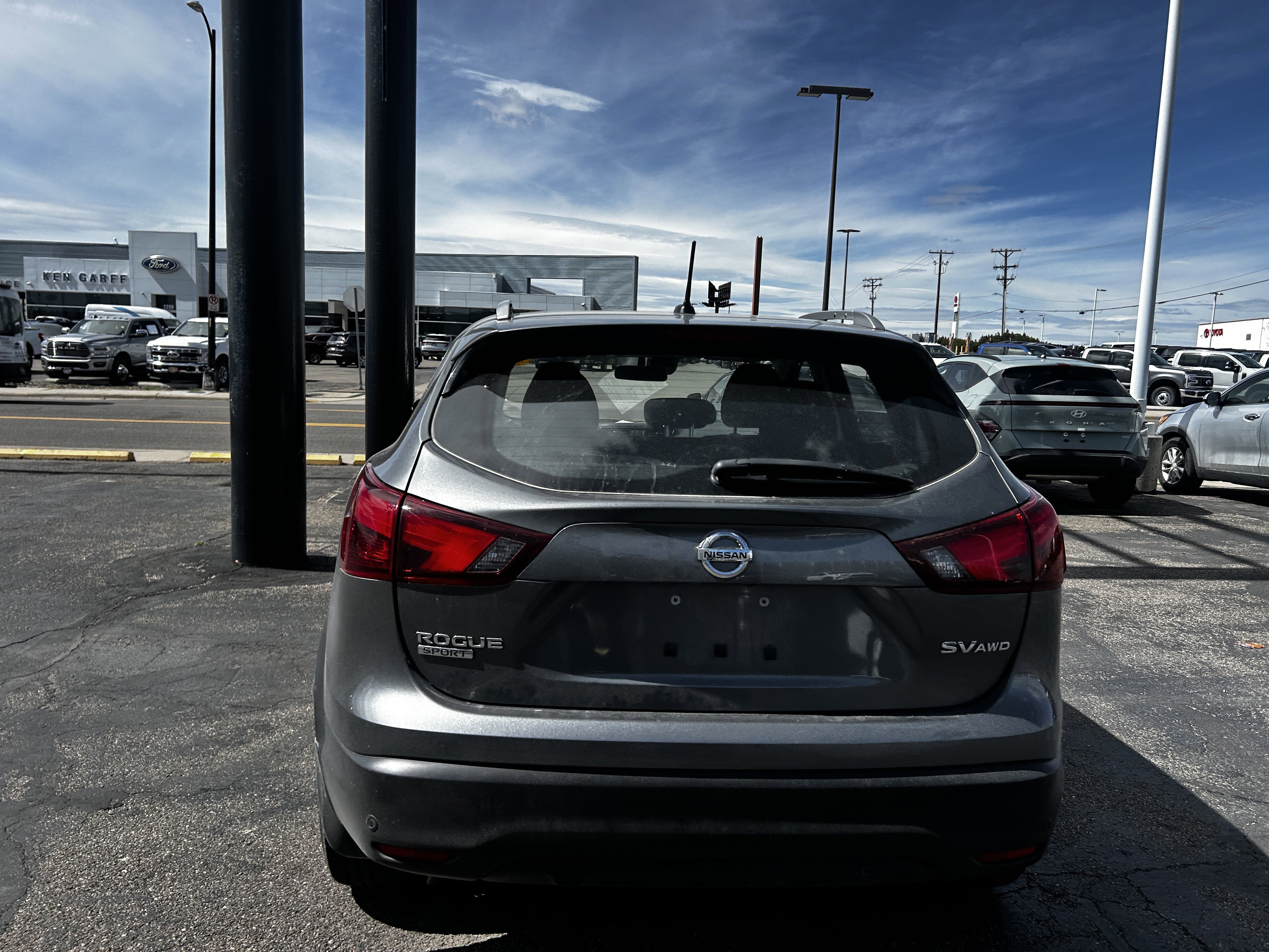 Used 2019 Nissan Rogue Sport SV w/ All-Weather Package image 4