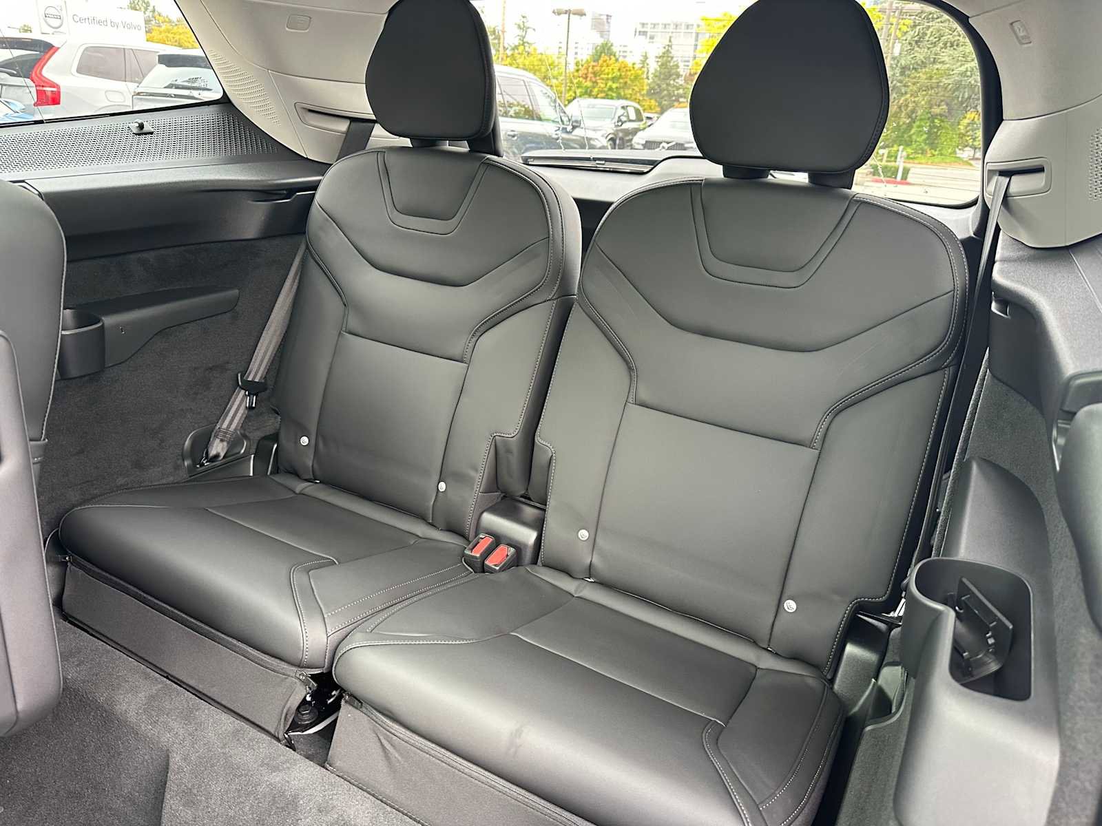 New 2025 Volvo EX90 Ultra w/ Protection Package Premier image 17