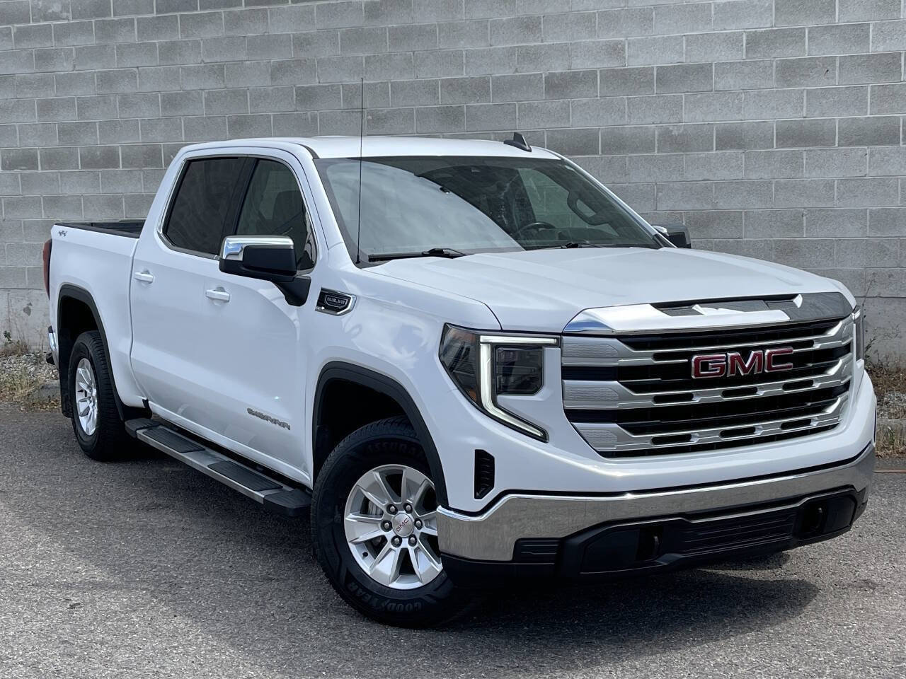 Used 2022 GMC Sierra 1500 SLE