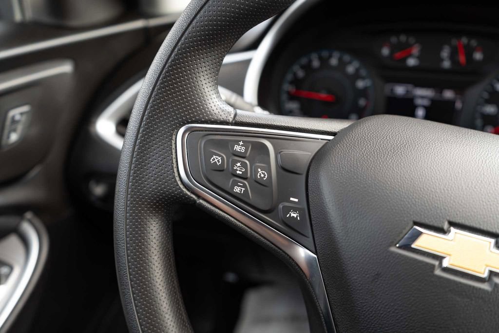Used 2024 Chevrolet Malibu LT FWD image 18