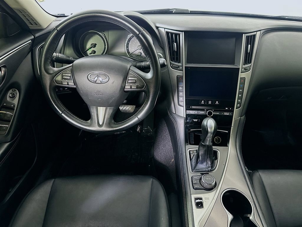 Used 2016 INFINITI Q50 Premium RWD image 17