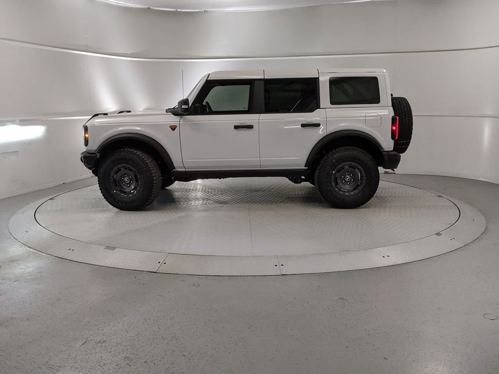 New 2025 Ford Bronco Badlands image 5