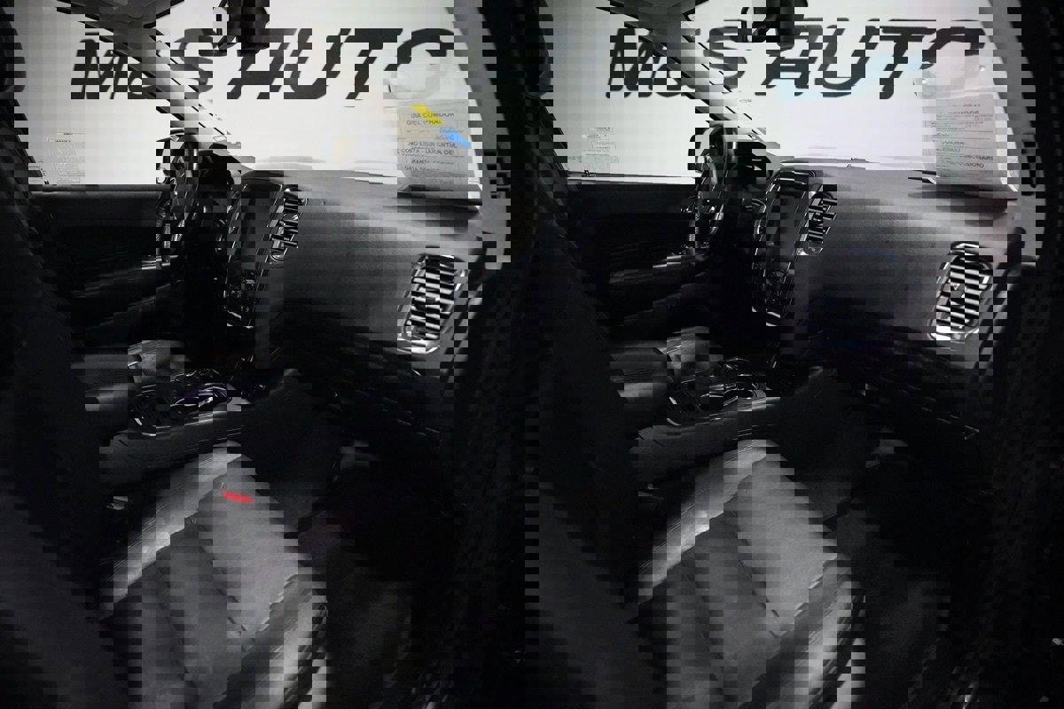 Used 2015 Dodge Durango Limited w/ Premium Group image 9