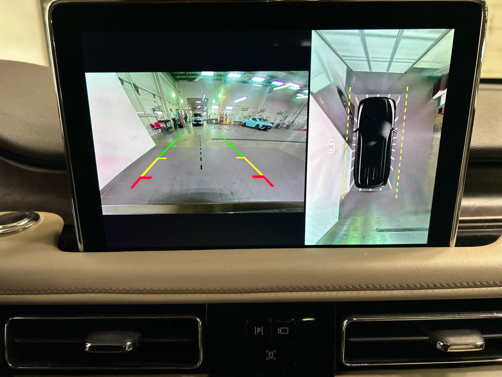 Used 2022 Lincoln Aviator Reserve w/ Equipment Group 201A AWD/4WD image 5