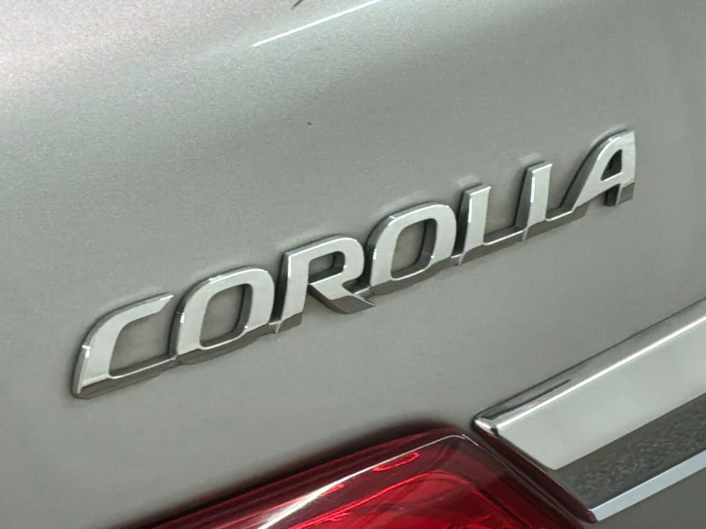 Used 2012 Toyota Corolla LE FWD image 21