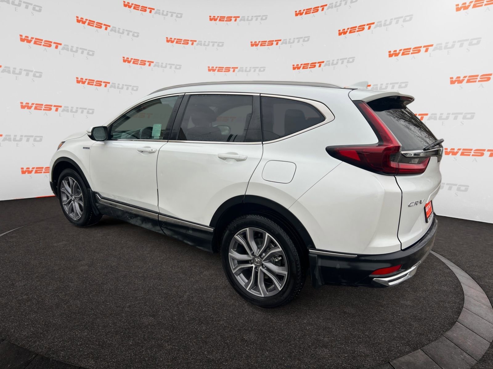 Used 2020 Honda CR-V Touring image 3