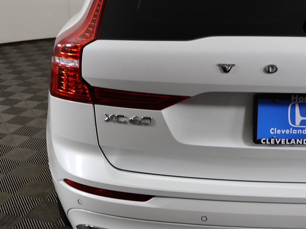 Used 2023 Volvo XC60 B5 Plus w/ Climate Package AWD/4WD image 17