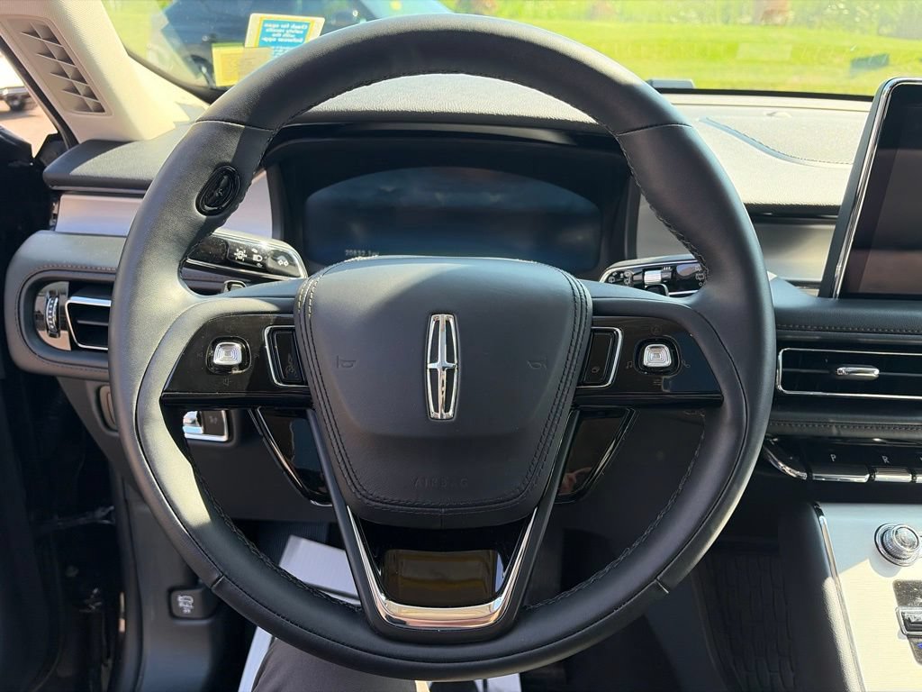 Used 2024 Lincoln Aviator AWD w/ Premium Package image 5