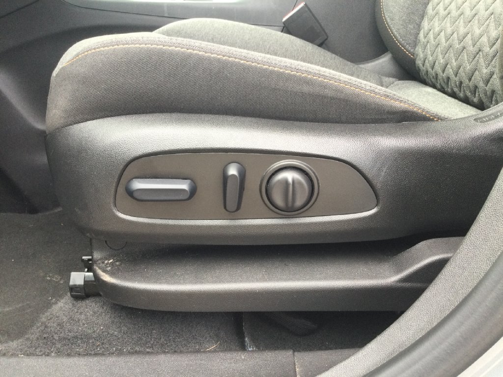 Used 2024 Chevrolet Equinox LT AWD/4WD image 16