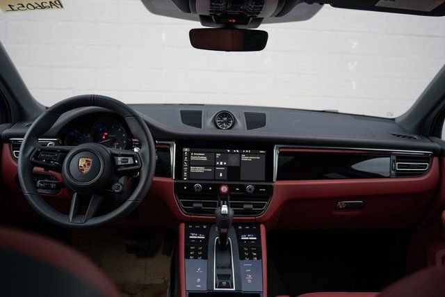 New 2026 Porsche Macan Turbo image 21