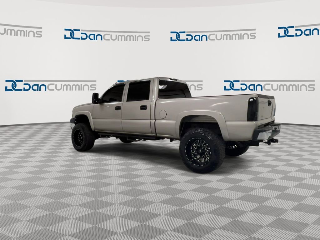 Used 2004 Chevrolet Silverado 2500 LT w/ Heavy-Duty Power Package AWD/4WD image 6
