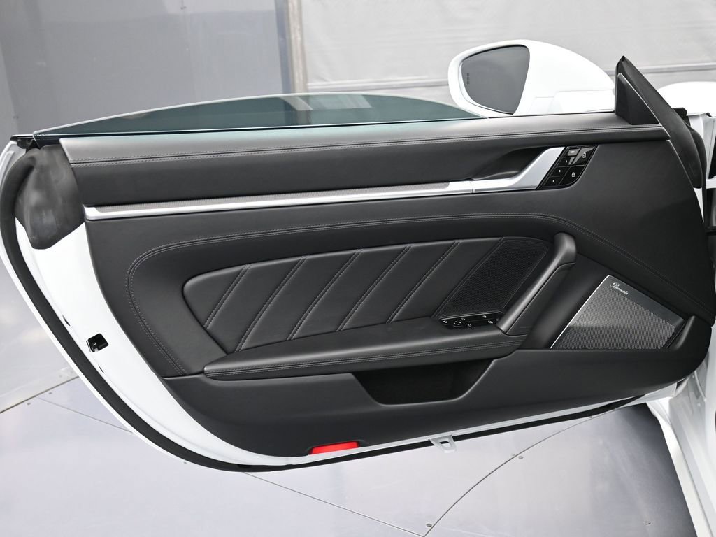 Certified 2021 Porsche 911 Turbo S AWD/4WD image 15