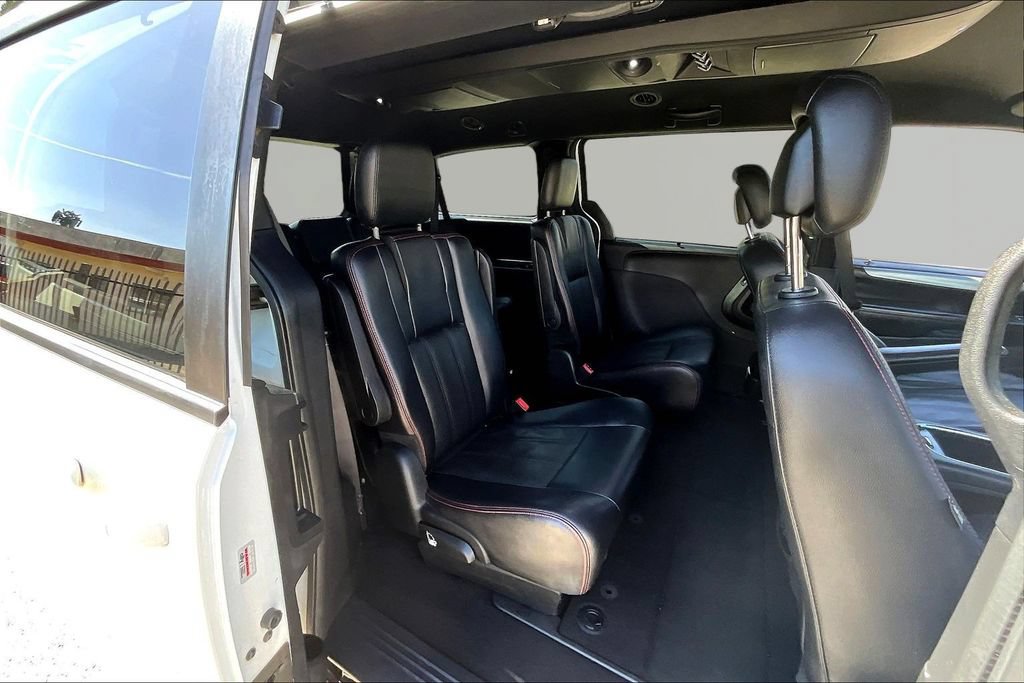 Used 2019 Dodge Grand Caravan GT FWD image 26