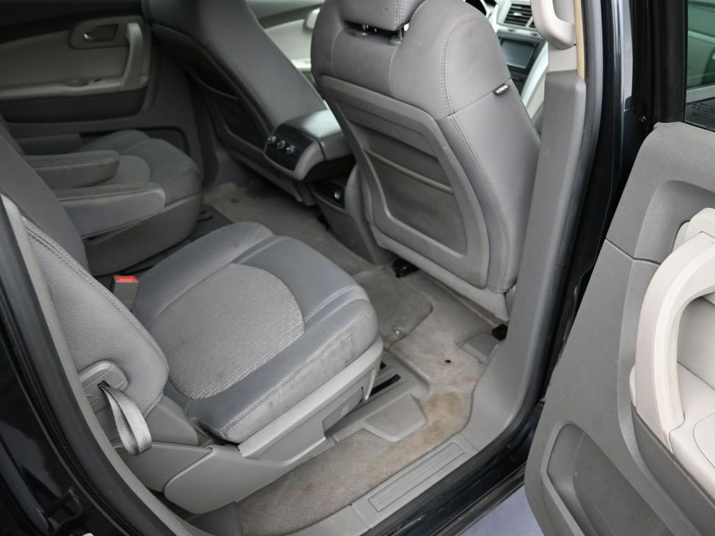 Used 2009 Chevrolet Traverse LT image 26