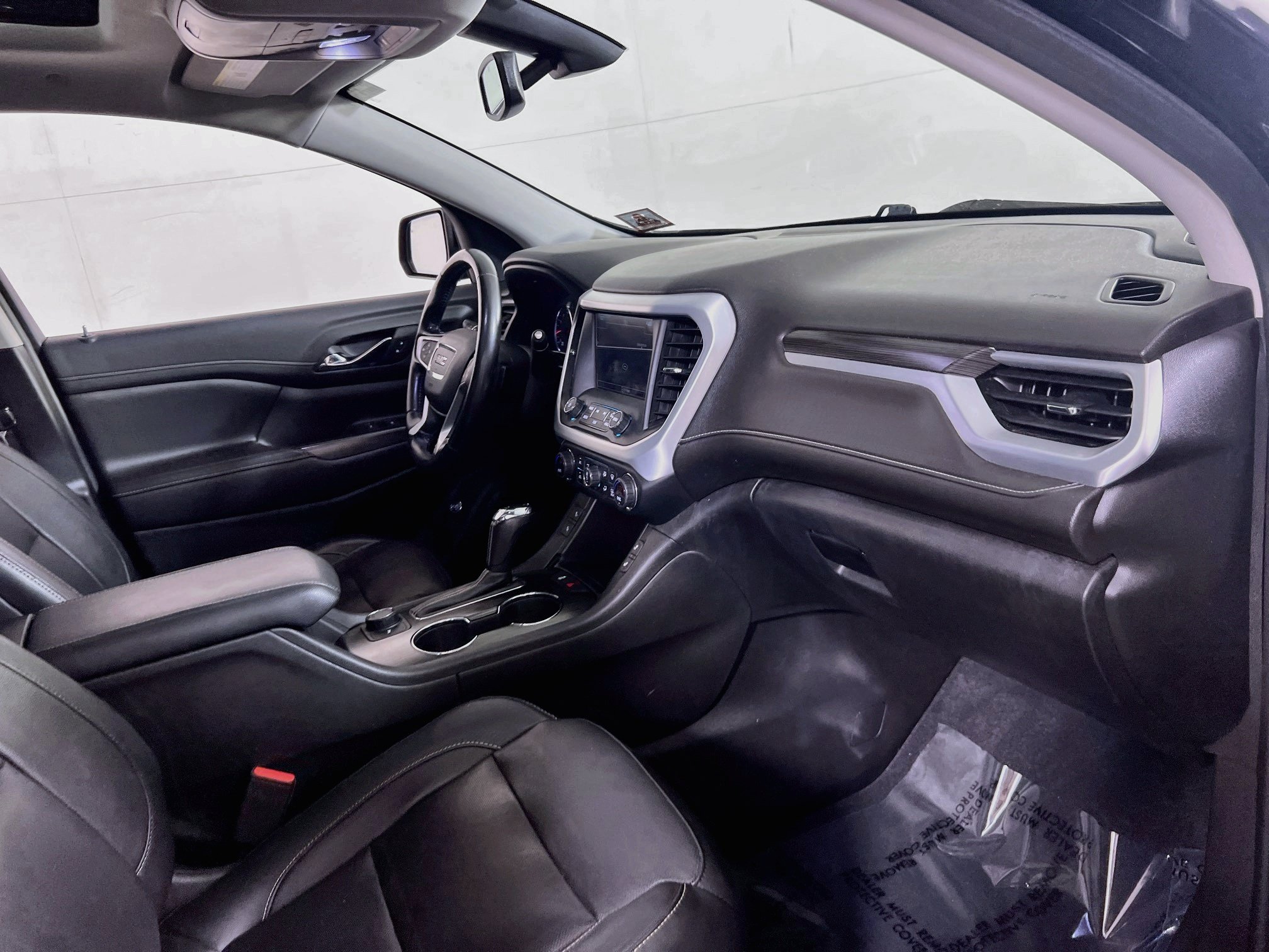 Used 2019 GMC Acadia SLT w/ LPO, Floor Liner Package AWD/4WD image 32
