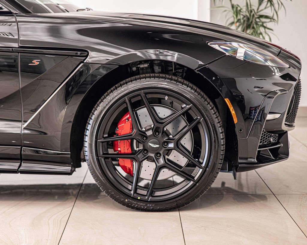 New 2026 Aston Martin DBX S image 10