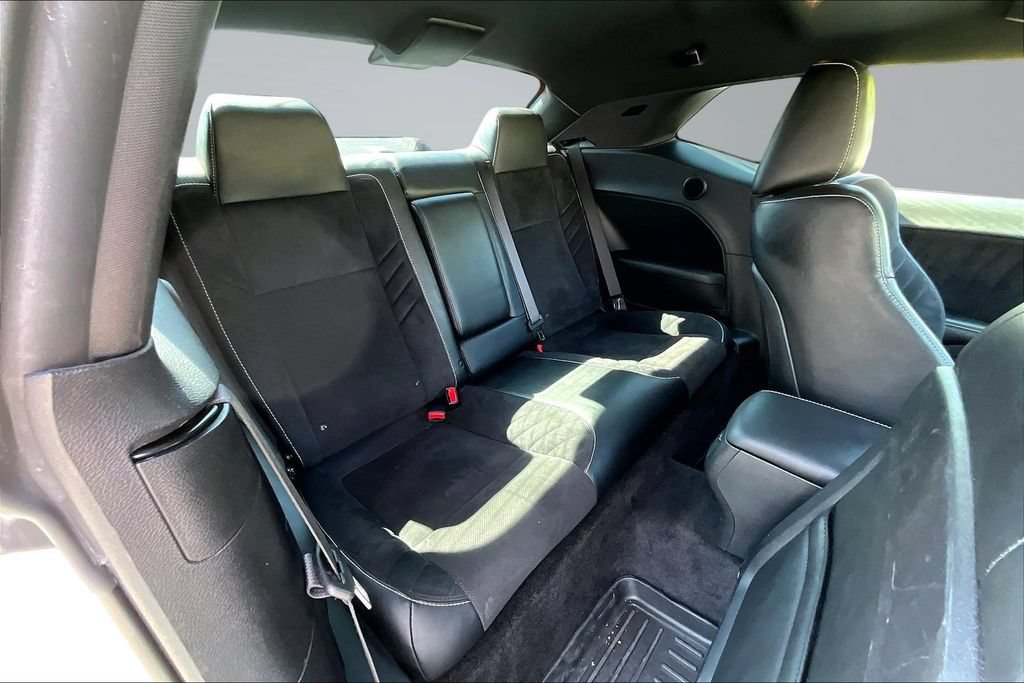 Used 2018 Dodge Challenger SRT Hellcat RWD image 18