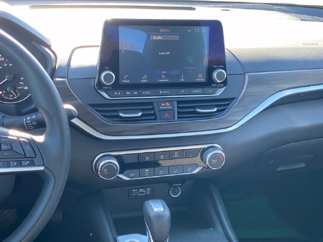 Used 2025 Nissan Altima 2.5 SV FWD image 10
