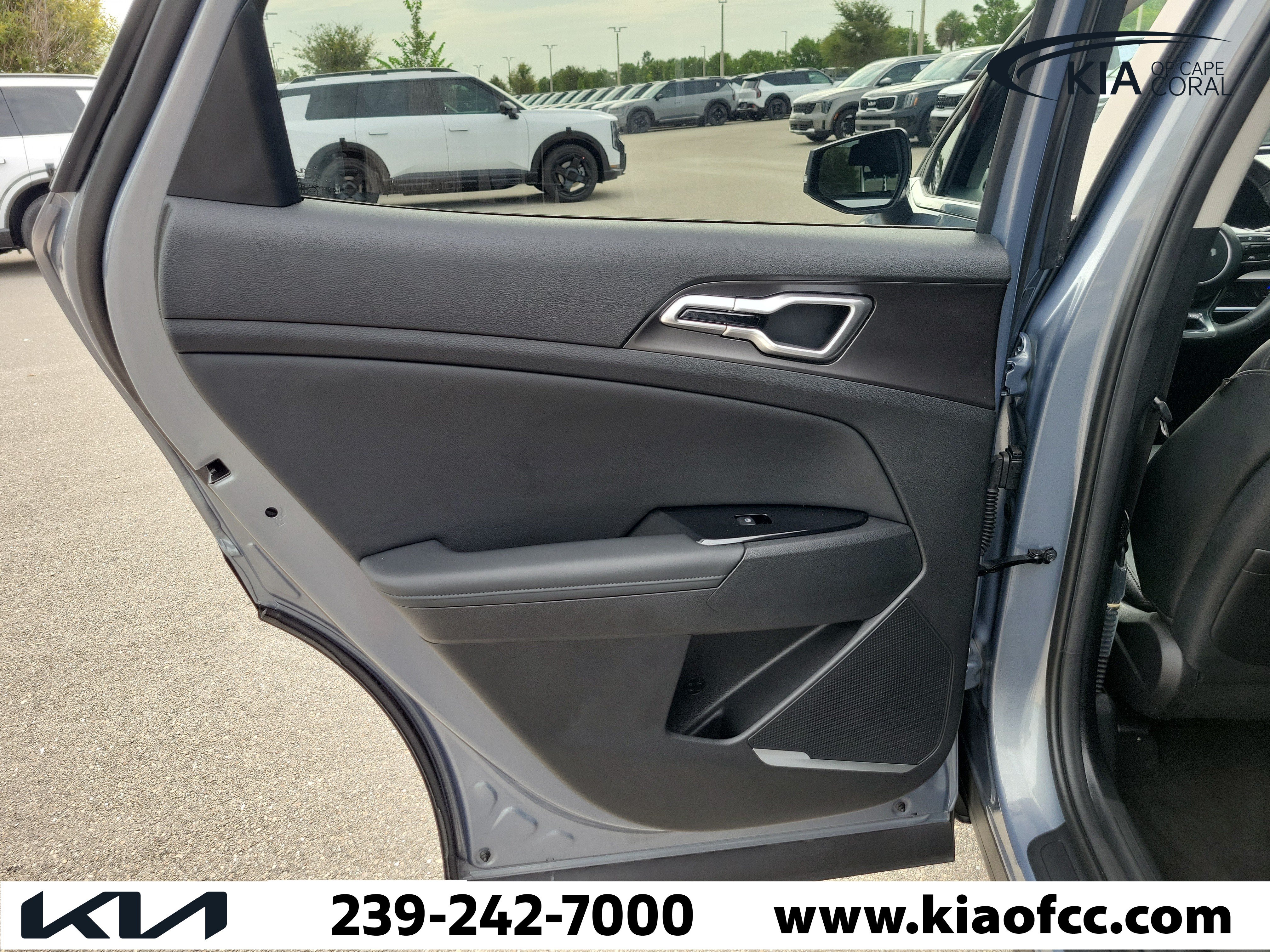 Certified 2025 Kia Sportage EX w/ Premium Package FWD image 14