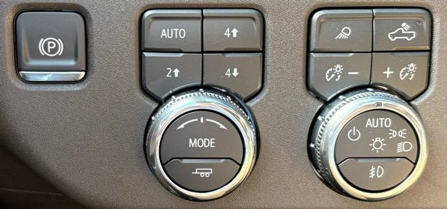 New 2026 GMC Sierra 2500 SLT image 28