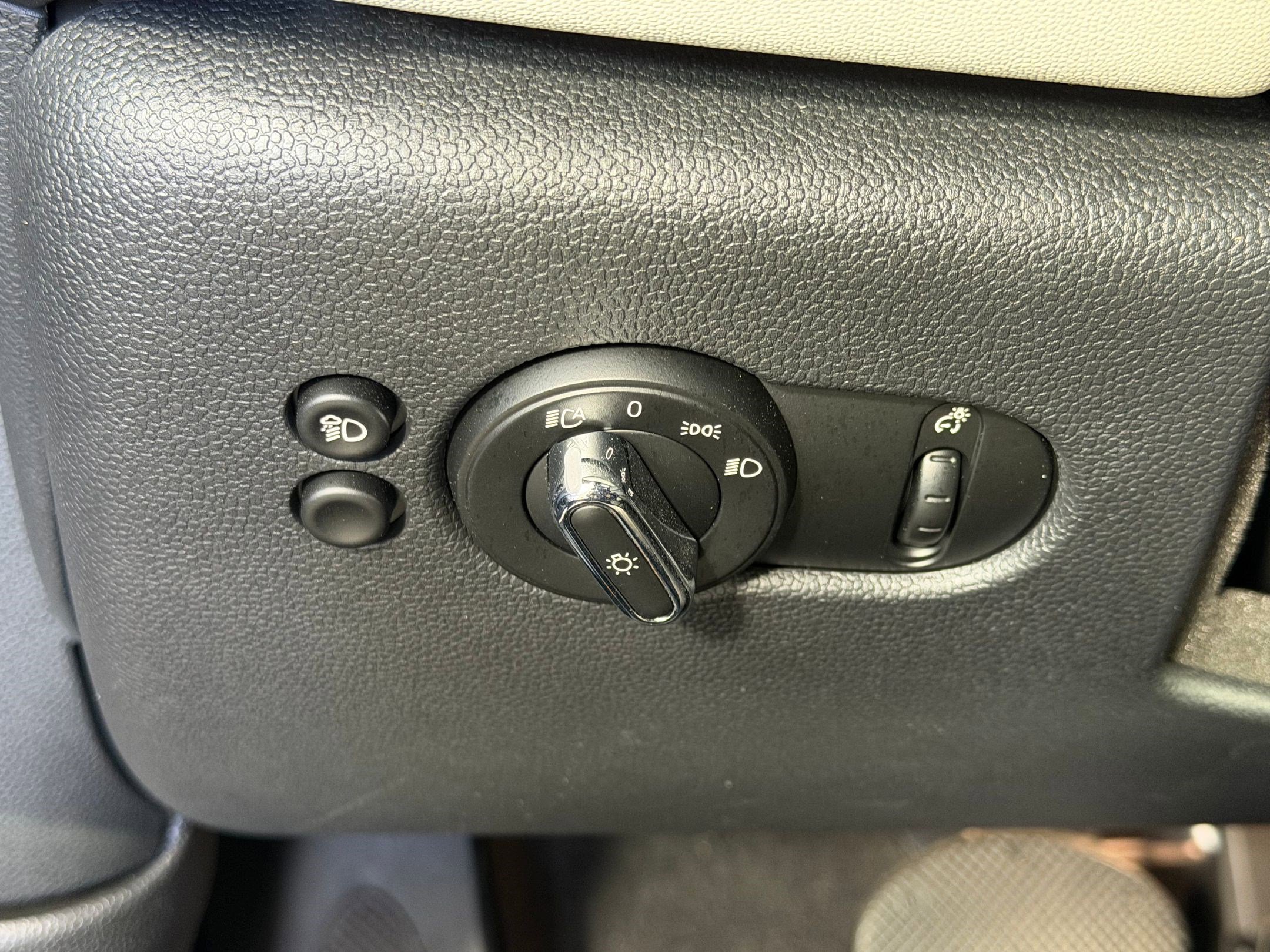 Certified 2023 MINI Cooper S image 17