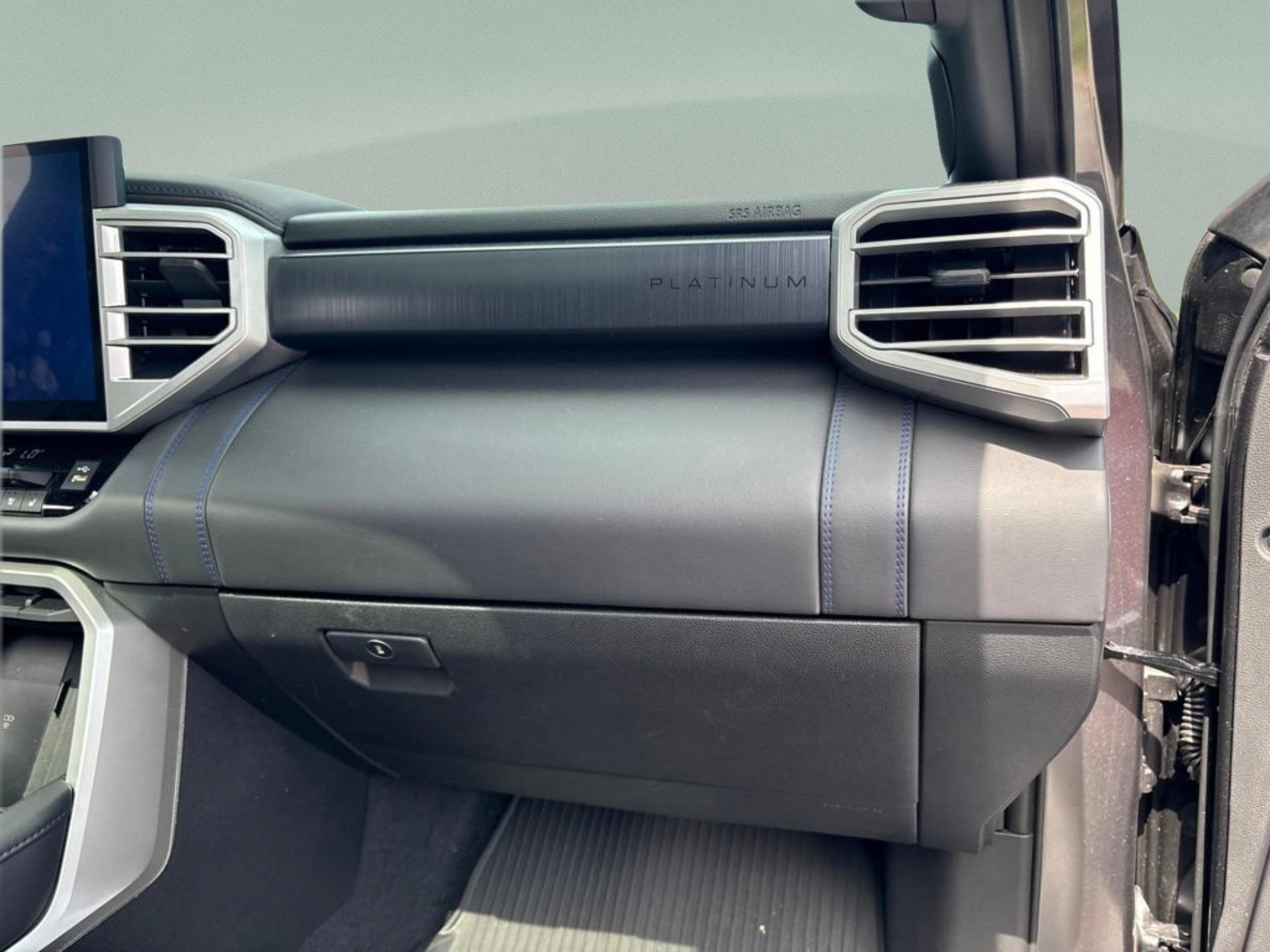 Certified 2025 Toyota Sequoia Platinum AWD/4WD image 22