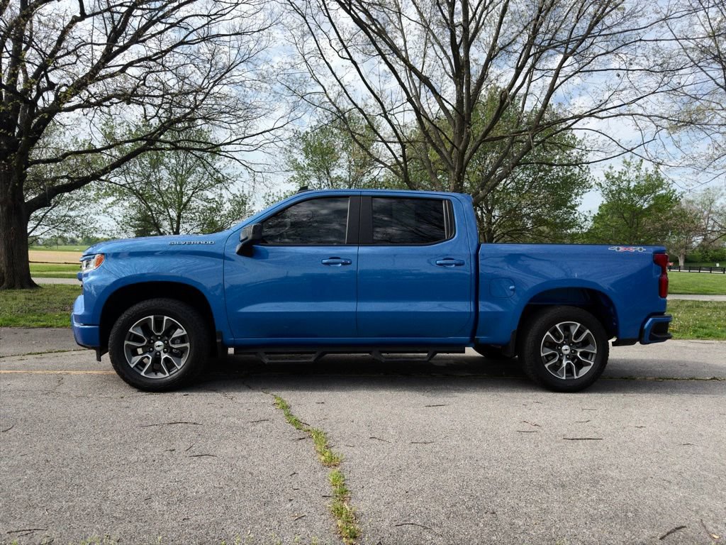 Used 2025 Chevrolet Silverado 1500 RST AWD/4WD image 34