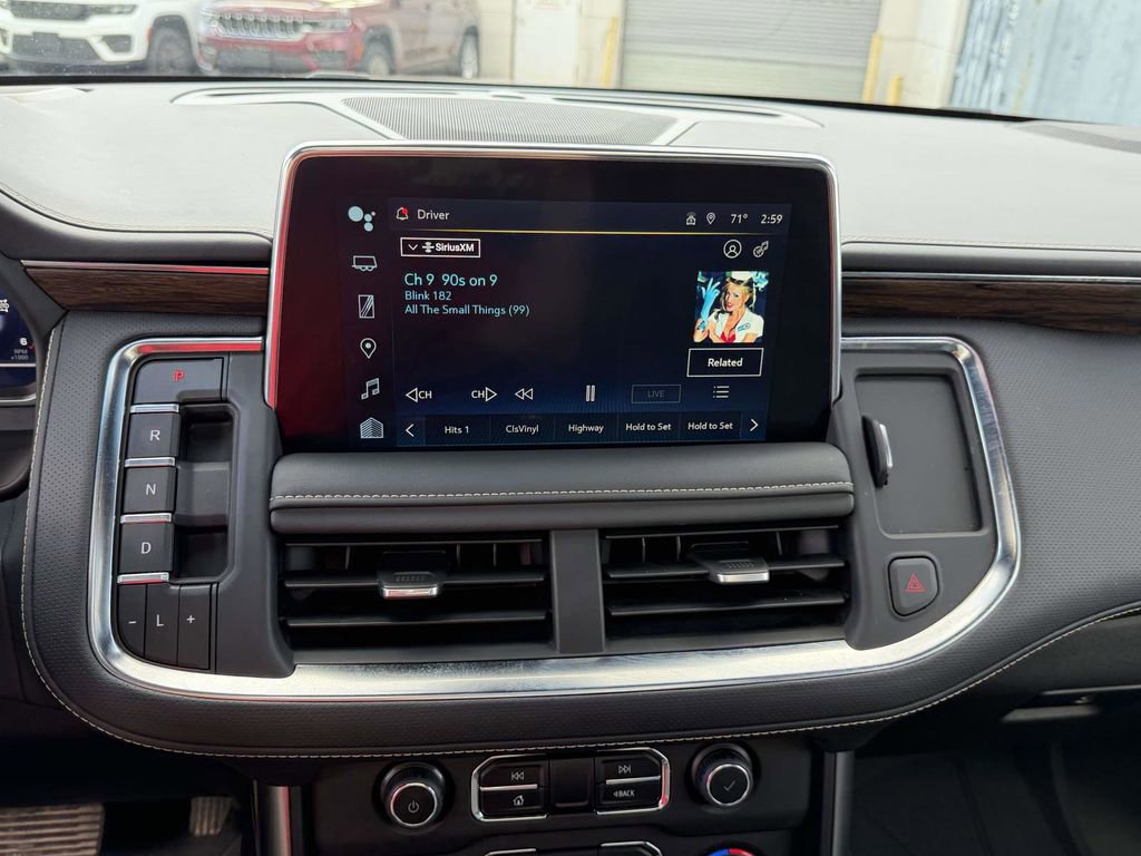 Used 2023 Chevrolet Tahoe Premier AWD/4WD image 28