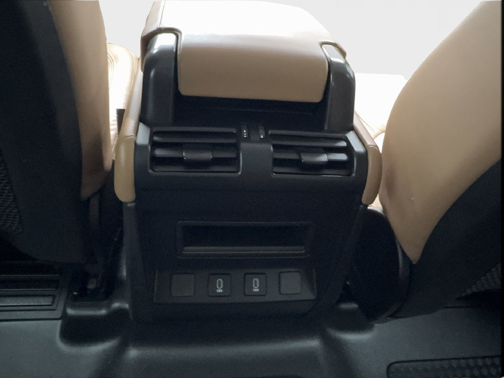Used 2026 Land Rover Defender 110 S AWD/4WD image 41