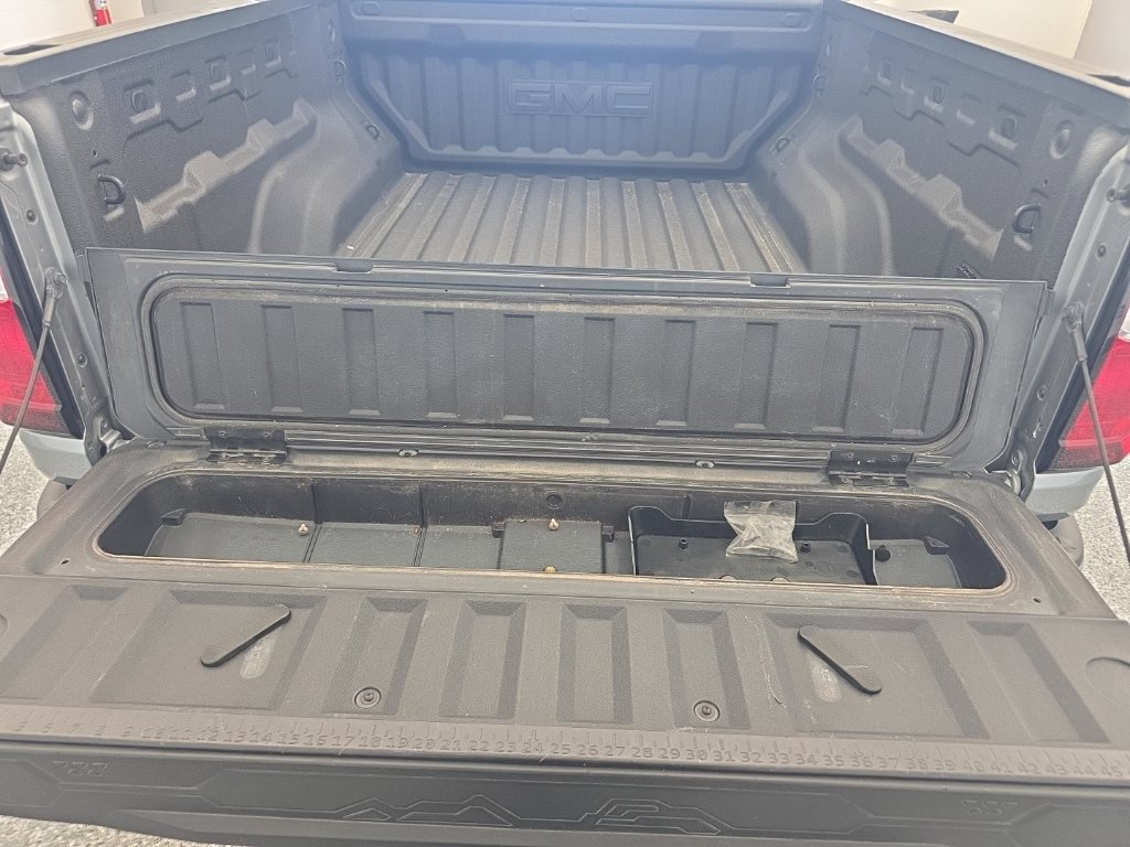 Used 2025 GMC Canyon Denali AWD/4WD image 21
