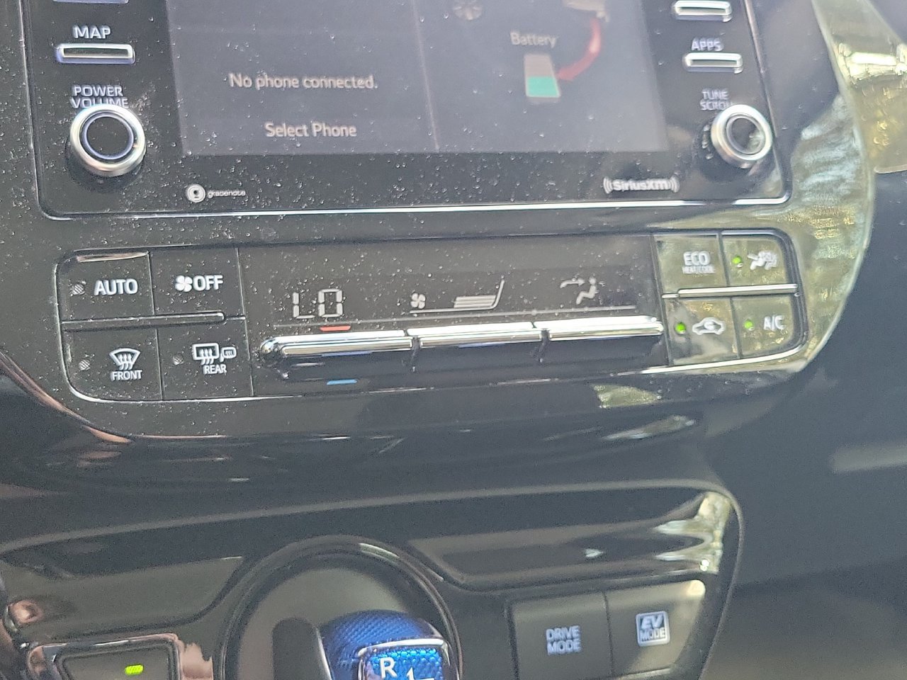 Used 2021 Toyota Prius LE FWD image 24