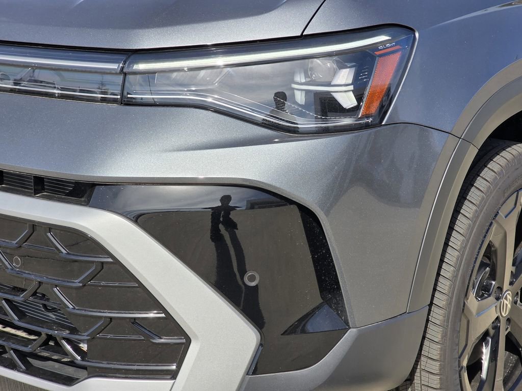 New 2026 Volkswagen Taos SEL image 6