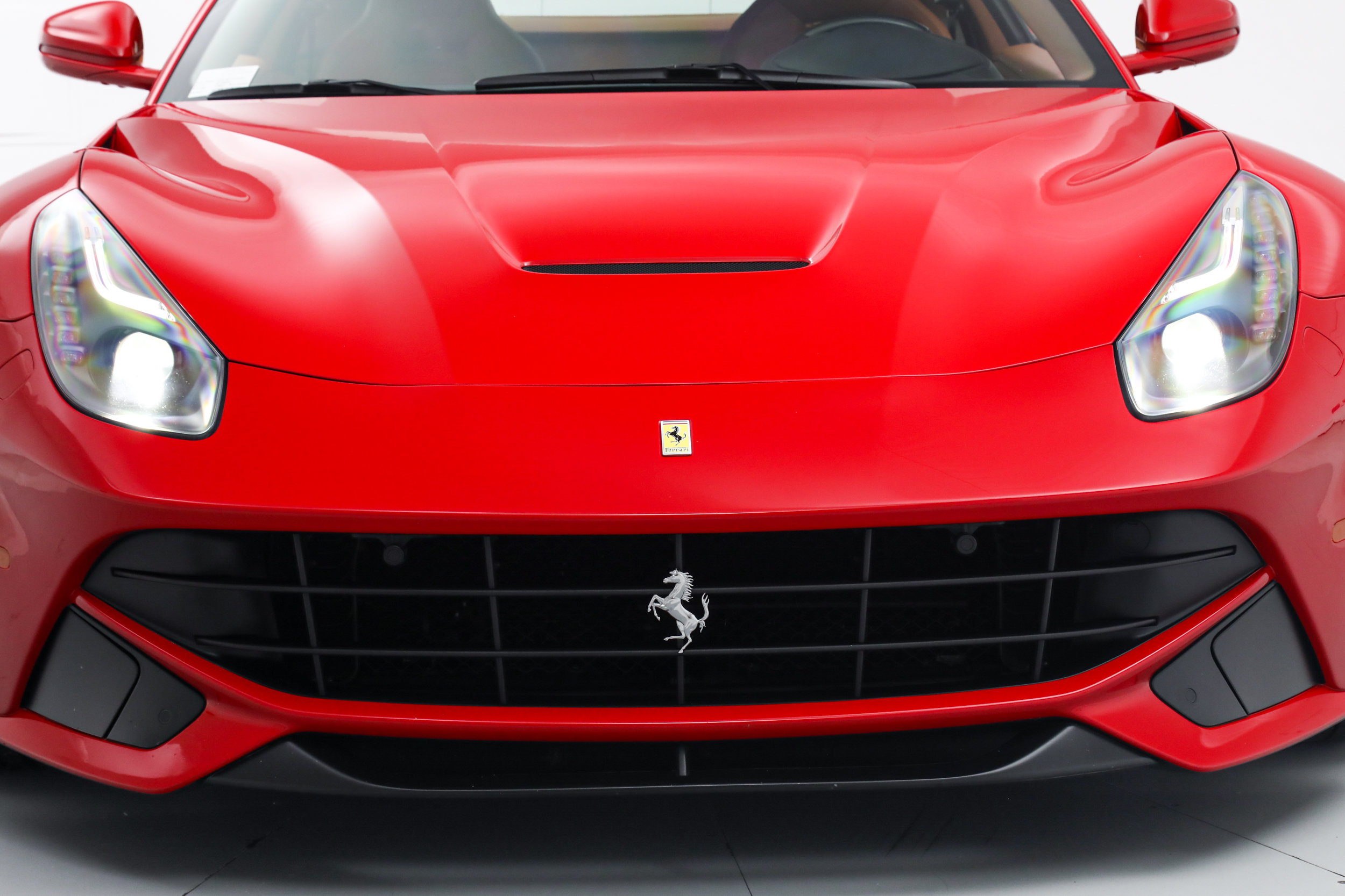Used 2016 Ferrari F12 Berlinetta RWD image 12