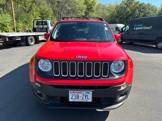 Used 2018 Jeep Renegade Latitude w/ Cold Weather Group AWD/4WD image 2