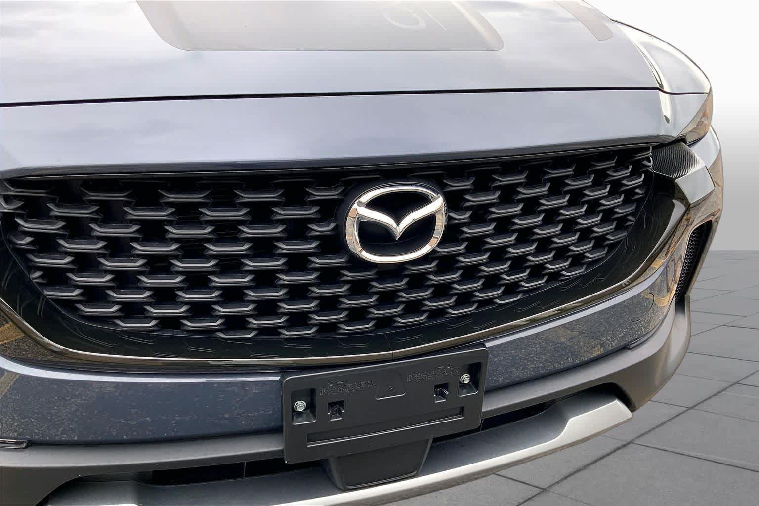 Certified 2025 MAZDA CX-50 Meridian Edition w/ Apex Package AWD/4WD image 32