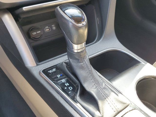 Used 2015 Hyundai Sonata Limited image 29