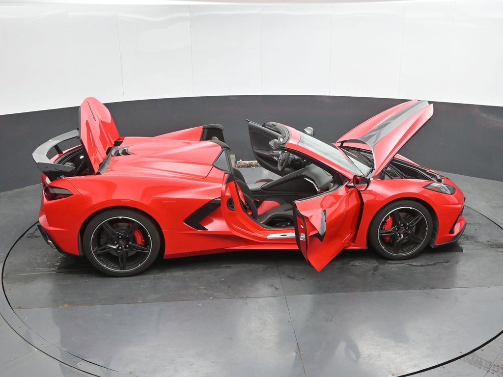 Used 2022 Chevrolet Corvette Stingray Premium Conv w/ Z51 Performance Package RWD image 50